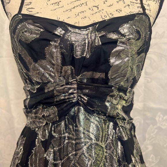 Sz8 Calvin Klein size 8 silver and black tinsel dress. - Picture 4 of 8